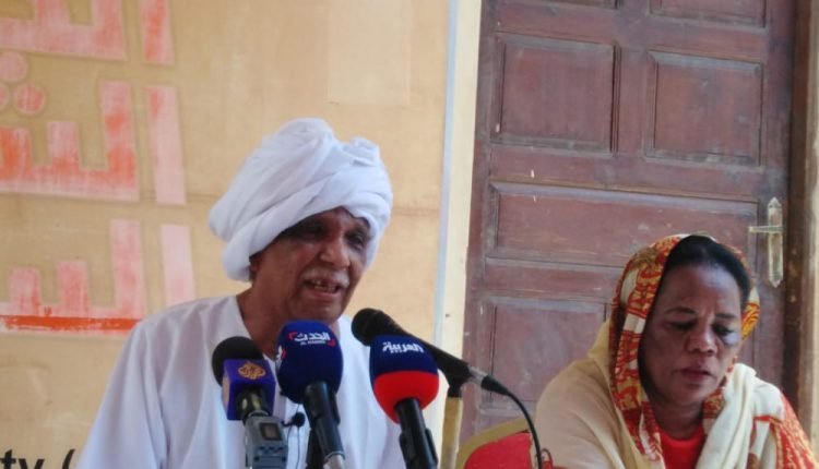 الشيوعي ينقلب على حكومة حمدوك ويعلن تنظيم الثورة لاسقاطها ويحذرها ويحملها المسؤولية