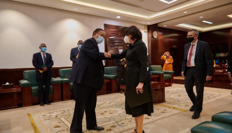 حمدوك يطلع وكيلة الأمين العام للأمم المتحدة على تحديات الفترة الانتقالية وازمة سد النهضة واقليم تيغراي والمسؤولة الأممية تكشف عن خطوات بشأن أزمة السد والمسلحين السودانيين في ليبيا