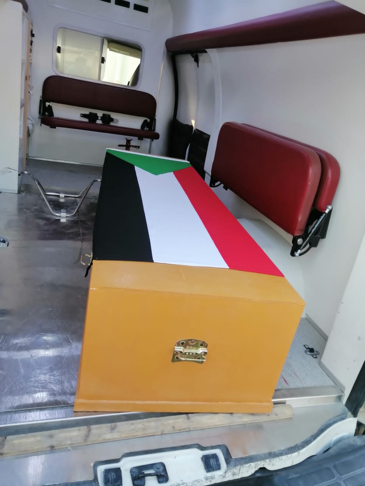 طائرة خاصة من امير قطر لنقل جثمان الشاعر (القدال) الى السودان.. وداع حزين من الجالية السودانية تحديد موعد الاقلاع التشييع(بالصور)