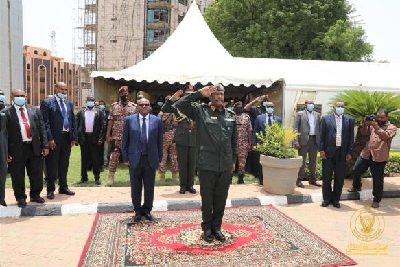 تصريحات خطيرة للبرهان عن حملة ممنهجة تستهدف جهاز المخابرات العامة