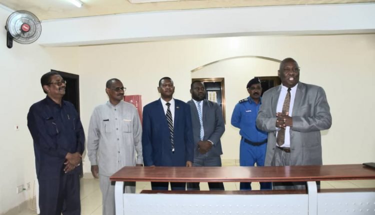 النائب العام يرسل رسائلا لوكلاء النيابات والمحامين والشرطة ودعوات بشأن الشهداء والمفقودين والأموال المنهوبة