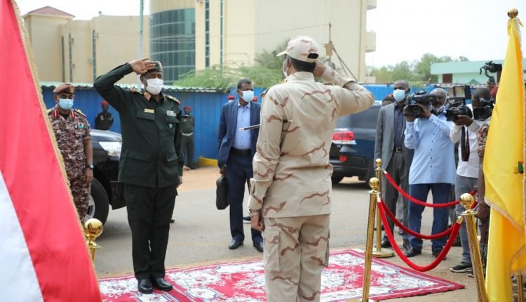 البرهان من مقر الدعم السريع (نحنا الواطين الجمرة وحارقانا في أرجلنا)