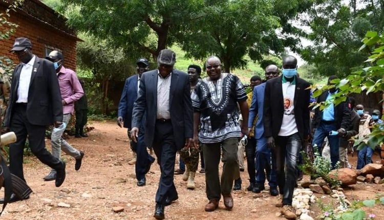 إعلان سياسي بين عبدالواحد نور وعبدالعزيز الحلو بكاودا يقر العلمانية