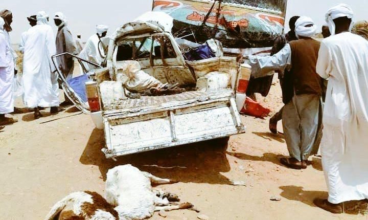 دماء على الاسفلت في العيد.. مصرع 7 أشخاص في حادث مروري مؤسف بطريق (شريان الشمال) واصابة اخرين رغم تفويج الشرطة للمركبات
