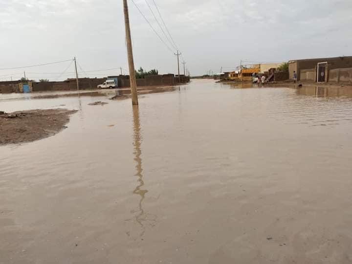 أمطار غزيرة تضرب الخرطوم والنيل يتجاوز الفيضان والسلطات في السودان تحذر المواطنين وتكشف مناسيب المياه (صور)
