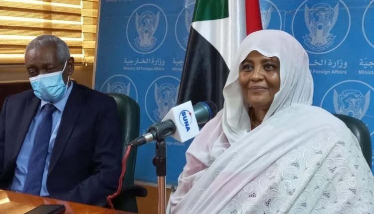 حمدوك يصدر قرارا بتعيين 50 دبلوماسي في درجات وسيطة  بالخارجية السودانية