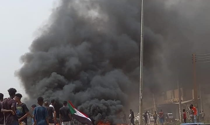 ثلاثة إنفجارات عنيفة تهز مدينة نيالا