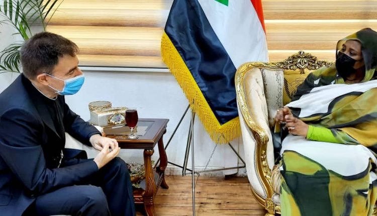 ترتيبات لتوقيع اتفاق مع الفاتيكان بشأن الكنائس في السودان
