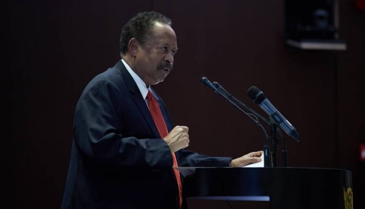 رئيس الوزراء السوداني يكشف عن تحرك جديد تجاه الأزمة في اثيوبيا .. لا يمكن أن نتفرج على ما يحدث في بيت الجيران ولن نسمح بانهيار الدولة