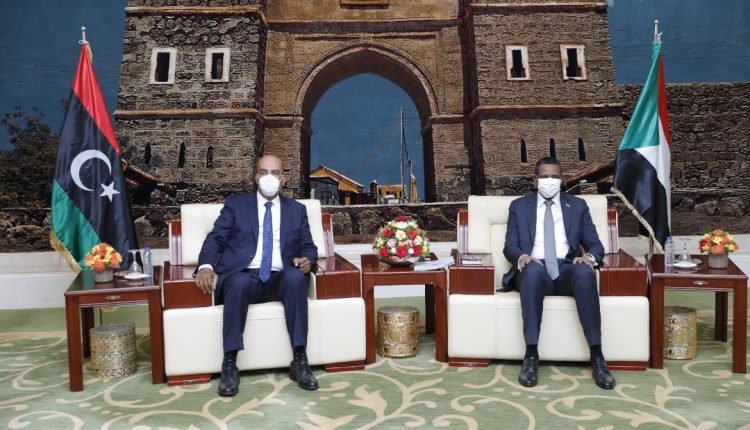 دعوات وتعهدات من حميدتي بشأن الهجرة غير الشرعية والحدود في مباحثات سودانية ليبية بالخرطوم ومؤتمر وزاري الشهر المقبل