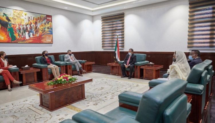 رئيس بعثة (يونيتامس) يناقش مع حمدوك مشاركة السودان في اجتماعات الجمعية العامة للأمم المتحدة