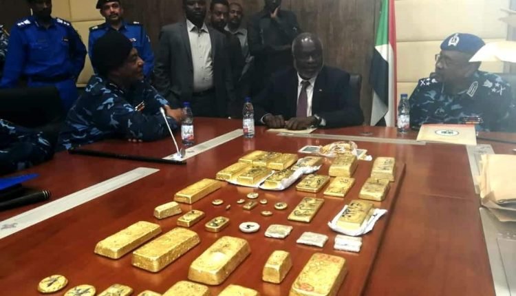الجمارك السودانية تسلم وزارة المالية (103) كيلو ذهب من مضبوطات التهريب