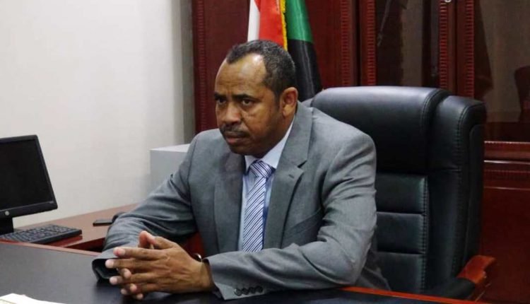 (الإعلام) تكشف عن 5 قوانين للقطاع والوزير (بلول) يعلن عن التزامات بشأن مخصصات الصحفيين