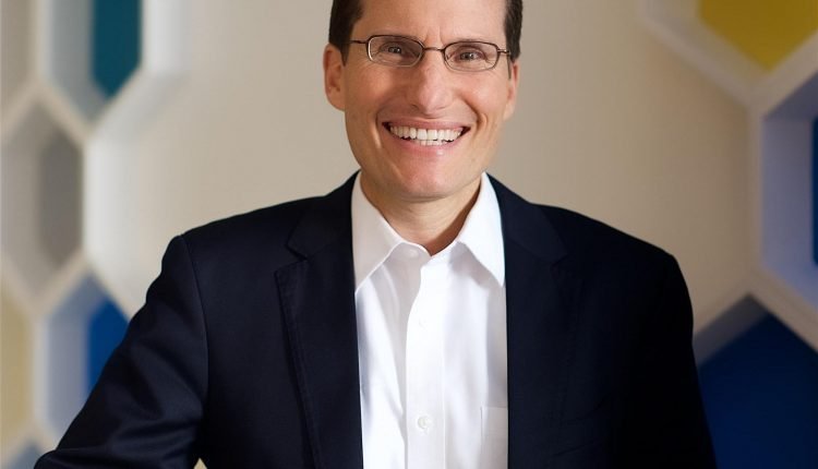 رئيس (فيزا) الاقليمي في اول زيارة الى السودان ولقاءات مع 8 مصارف .. شراكة عالمية جديدة في المدفوعات الرقمية