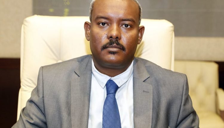 والي القضارف يكشف المستور : يعلن الجهة المتورطة في تسريب فيديو تسبب باقالته وعلاقة قادة الفترة الانتقالية بالمؤتمر الوطني المحلول