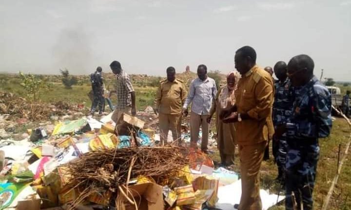السودان : إبادة اطنان من السلع الغذائية منتهية الصلاحية تباع في الأسواق الطرفية