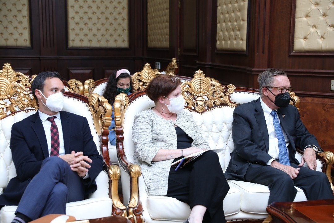 مسؤولون امريكيون في الخرطوم .. تحذير من تكرار المحاولات الانقلابية في توقف دعم الكونغرس للسودان ودعوات ومطالب عاجلة.. تفاصيل تحركات لاحتواء فشل الانتقال