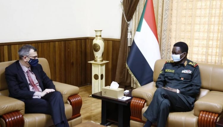 فولكر يوجه دعوات لشركاء الحكم بالسودان بتنفيذ قضايا عاجلة لخفض حالة التصعيد
