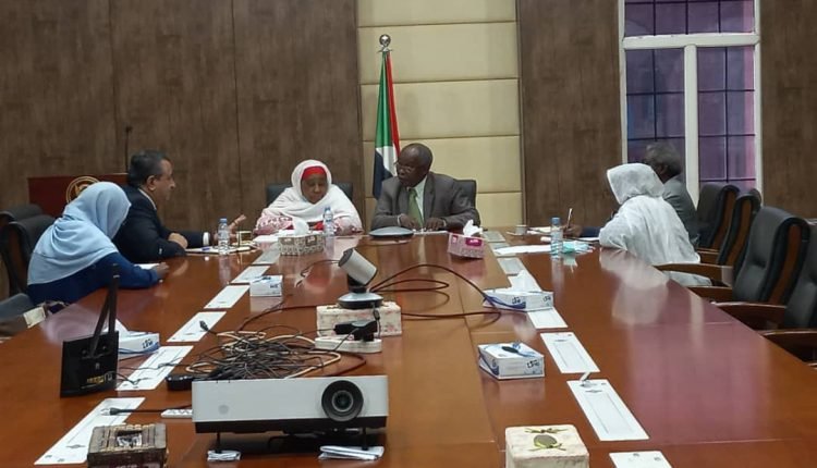 السودان: شراكة بين “المالية” والبنك الدولي لتأهيل البنيات التحتية