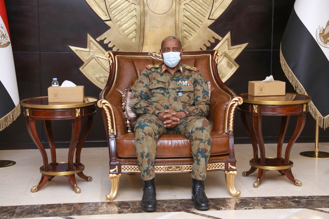 تفاصيل لقاء بين البرهان وسفير بريطانيا لمناقشة الازمة في السودان ومسؤولة رفيعة من المملكة المتحدة تصل الخرطوم الأربعاء