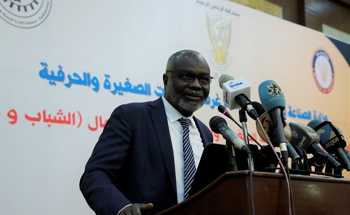 وزير المالية السوداني يرهن عودة أموال برنامج ثمرات بهذه الاشياء ويعول على رسالة من فولكر
