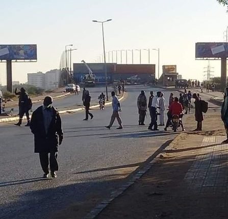 بيان للحرية والتغيير حول مواكب 30 ديسمبر يكشف مقتل واصابة عدد من الثوار وحرق منازل مواطنين بامدرمان جراء استخدام الرصاص الحي ويتهم السلطات بممارسة العنف المفرط