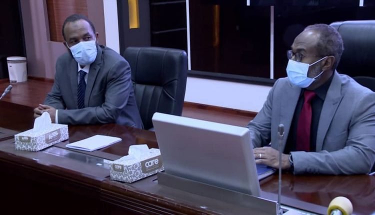 السودان : لجنة الطوارئ الصحية تحسم أمر إغلاق البلاد بسبب انتشار كورونا مطالب مهمة وتعهدات بشأن مديونيات وزارة الصحة