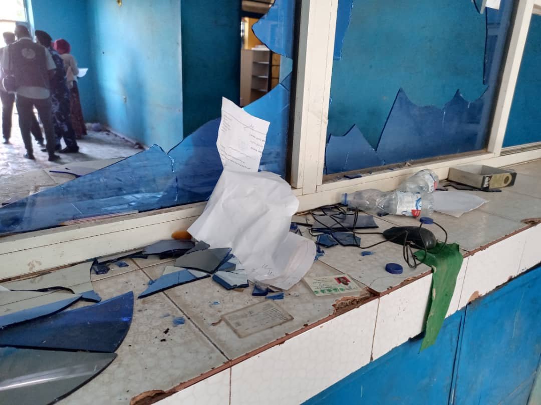 مصير مجهول لأدلة ومستندات التحري في قتلى مظاهرات 17 نوفمبر ووالي الخرطوم يوجه بالتحقيق في حرق شرطة الصافية ببحري وعرض صور تكشف خراب القسم