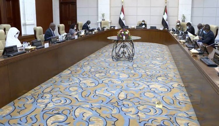 مجلس السيادة برئاسة البرهان يكشف عن تحركات بشأن الانتخابات والدستور وفرض هيبة الدولة والحريات