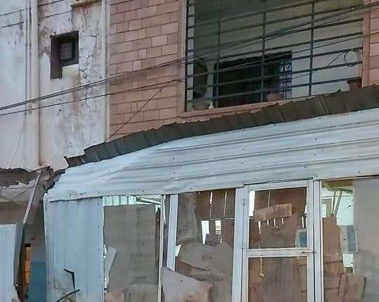 إخلاء سكان عمارة في الخرطوم بسبب ميلان مفاجئ في المبنى