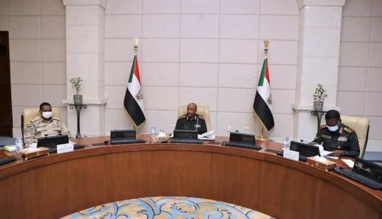 مجلس السيادة برئاسة البرهان يصدر توجيهات جديدة بشأن قرارات ازالة التمكين ويقف على نتائج لجنة تحقيق قتلى المظاهرات