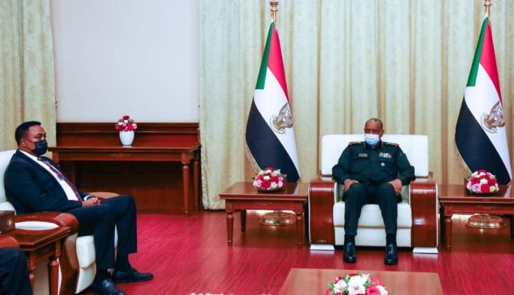 التزامات من البرهان وحميدتي لوفد إيغاد في أزمة السودان وسكرتير المنظمة يقول : نحن متحيزون إلى جانبكم