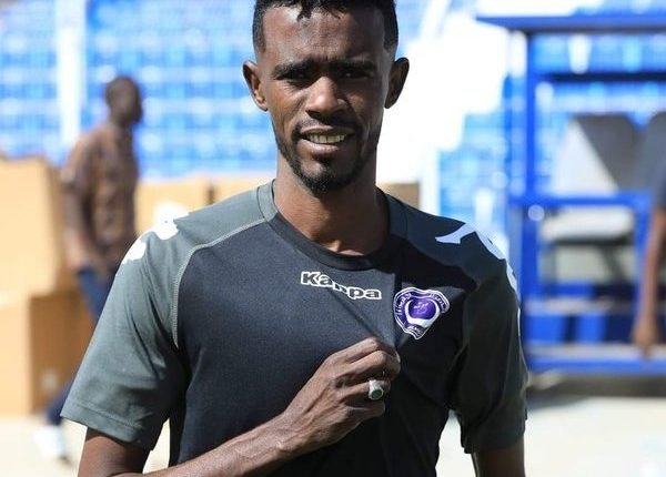 عاجل : عام جديد يُضاف في عقد قناص الهلال السوداني ياسر مزمل