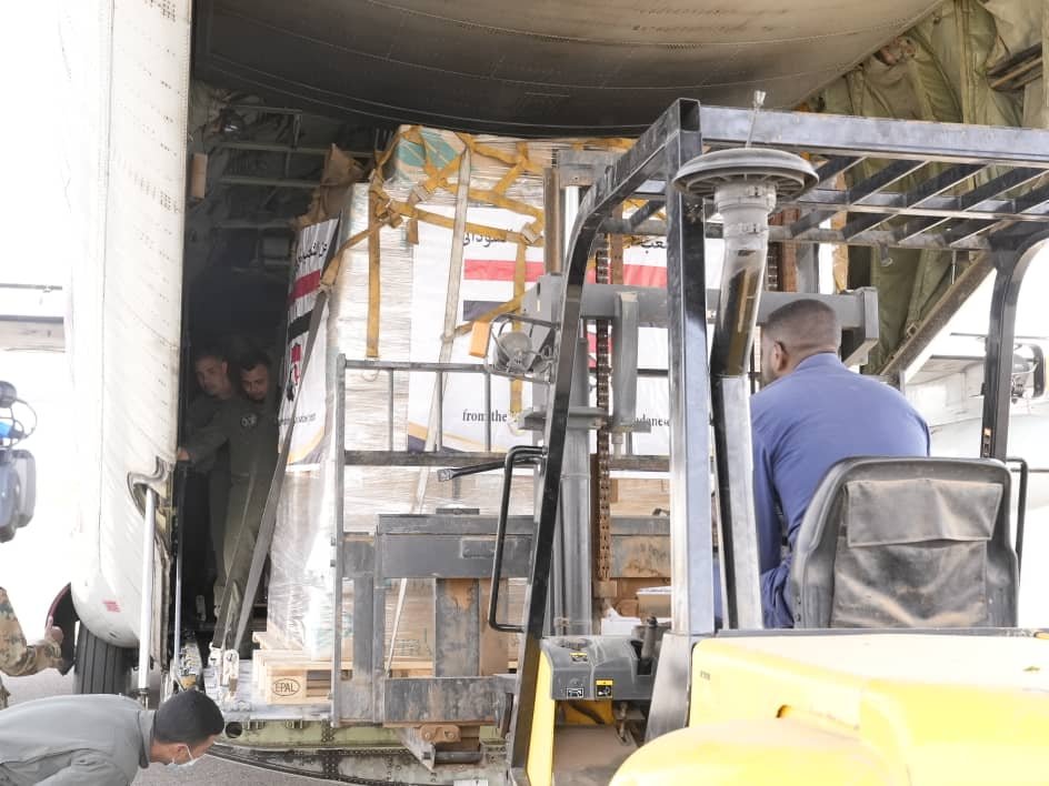 عاجل .. طائرات من الجيش المصري تهبط في قاعدة الخرطوم العسكرية .. بالفيديو والصور