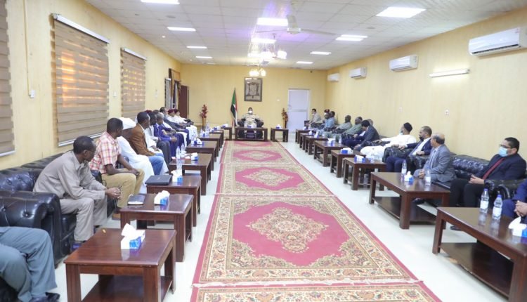 البرهان وحميدتي يلتقيان وفدًا اقتصاديًا ليبيًا واتفاق على  إنشاء ميناء جاف للتبادل التجاري