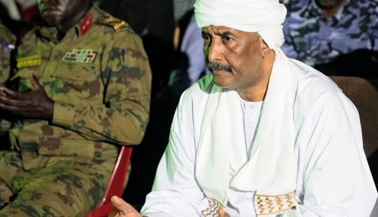البرهان يوجه دعوة لإخراج السودان من العنف والقتل والإنزلاق ويكشف عن شرط لتسليم السلطة بعد مقتل ضابط أمام القصر الجمهوري
