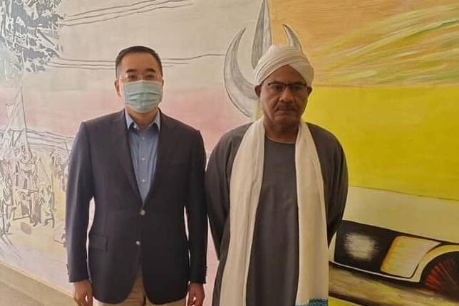 تحركات صينية في الأزمة السودانية وحزب الأمة القومي يشرح لسفير بكين خريطة طريق الحل