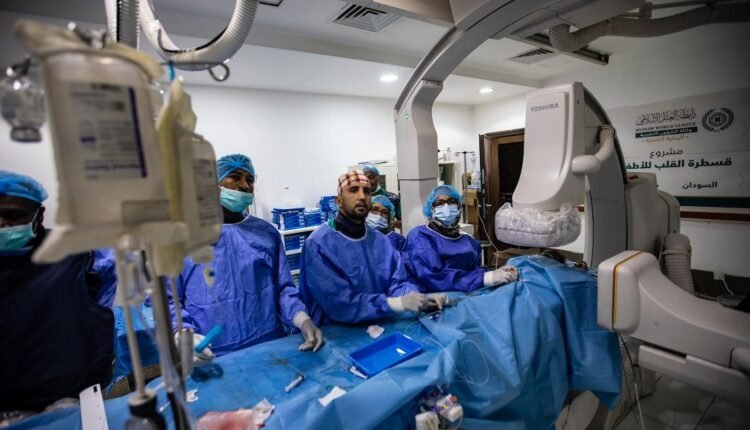 فريق طبي سعودي يجري 60 عملية جراحية مجانية (معقدة) لأطفال السودان