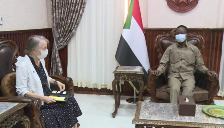 (كباشي) يبلغ مسؤولة أمريكية رؤية السودان في الأزمة الأوكرانية ومبادرة فولكر