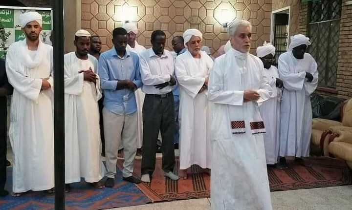 بالصور .. تفاصيل إفطار رمضاني بدار المؤتمر الشعبي بحضور فولكر ويؤم المصلين ولد لبات