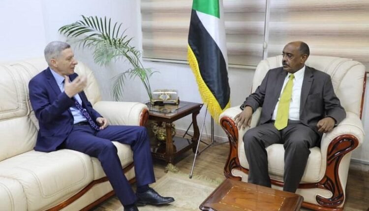 تفاهمات مشتركة بين السودان والجزائر في التجارة والطاقة والنفط