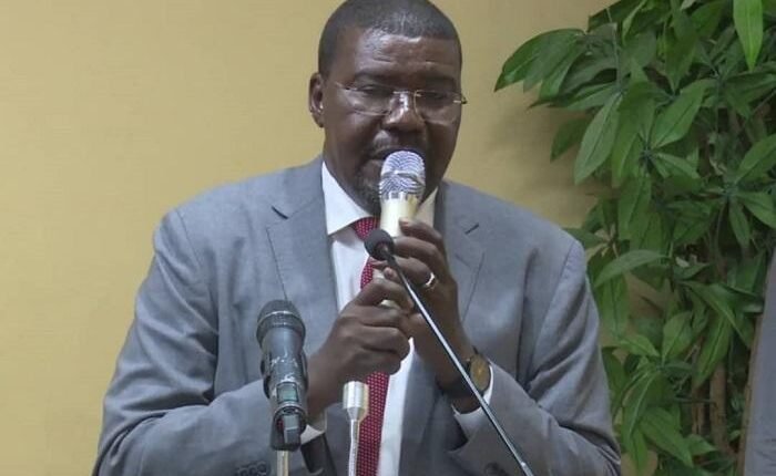 عضو بمجلس السيادة يدعو إلى توافق عاجل ويوجه رسالة إلى أصحاب اللاءات الثلاث
