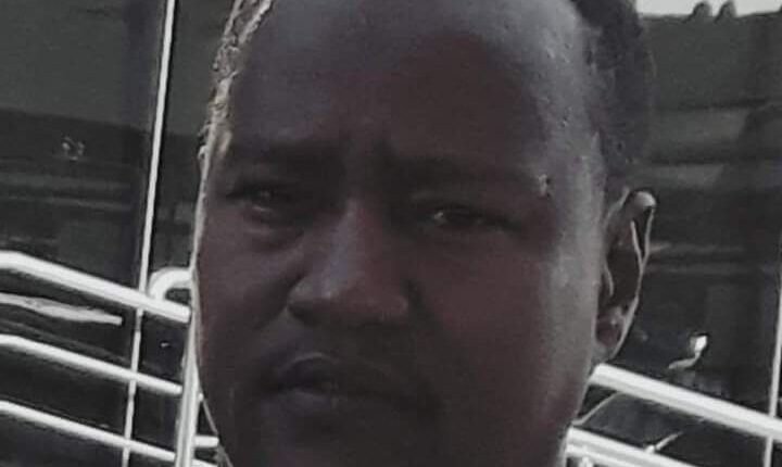السودان : محكمة تبرئ ضُباط في جهاز المخابرات بينهم كاتب صحفي وتوجه تهمًا لـ 6 آخرين بمقتل طالب جامعي