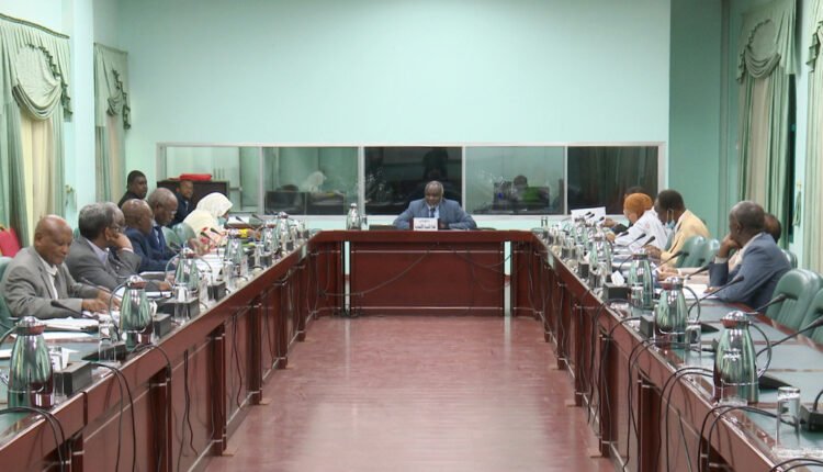 السودان.. عاجل : نتائج تحقيق حكومي تكشف توزيع وقود فاسد على المحطات ومسؤول يعترف بالتفاصيل