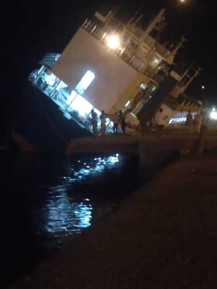 الشرطة تكشف تفاصيل غرق سفينة في بورتسودان
