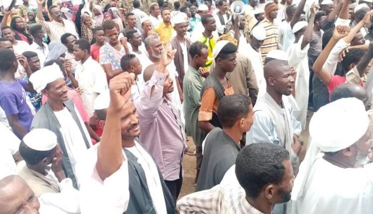 السودان.. أكثر من 83 كيانًا يعلنون عن خطوة لدعم البرهان