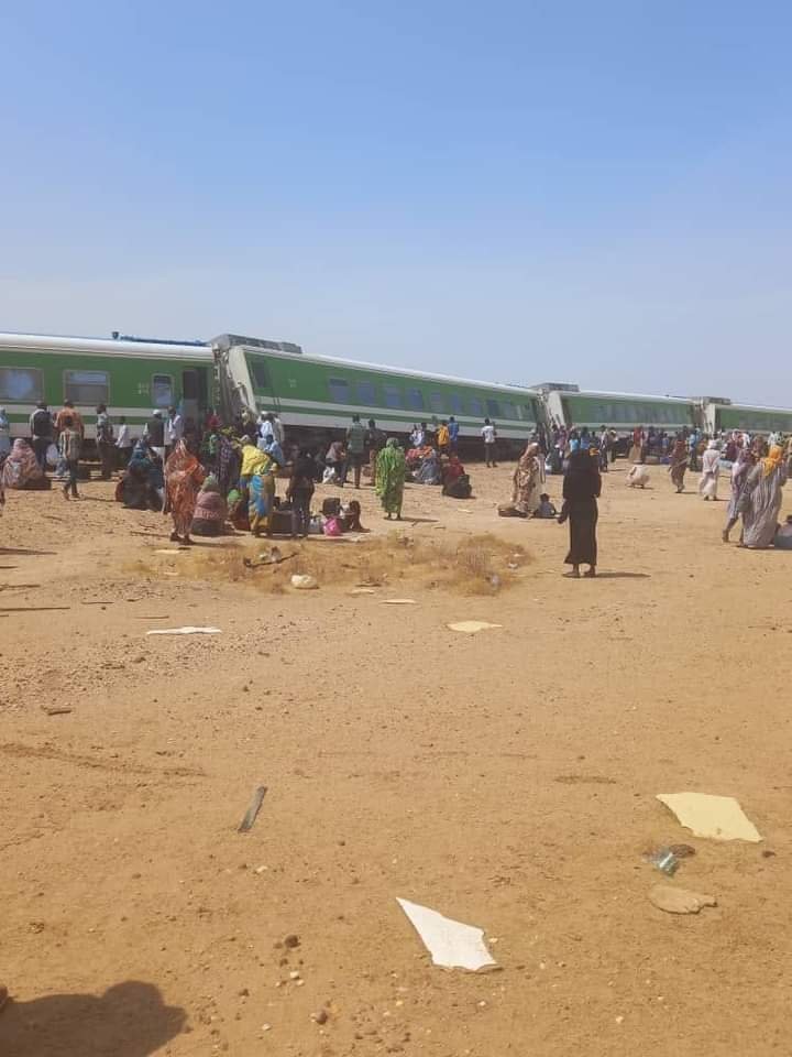 عاجل.. السودان: نجاة المئات من المسافرين في حادث انحراف قطار عن مساره