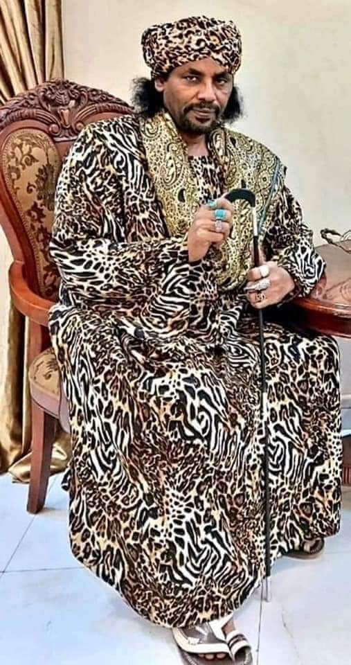 بعد ظهور احد شيوخها بزي مثير للجدل .. الطريقة العركية القادرية تتبرأ من المشاركة في مبادرة أهل السودان