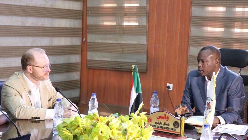 تفاصيل لقاء بين السفير الأمريكي مع والي شمال دارفور بشأن تحديات المواطنين وتنفيذ اتفاق السلام