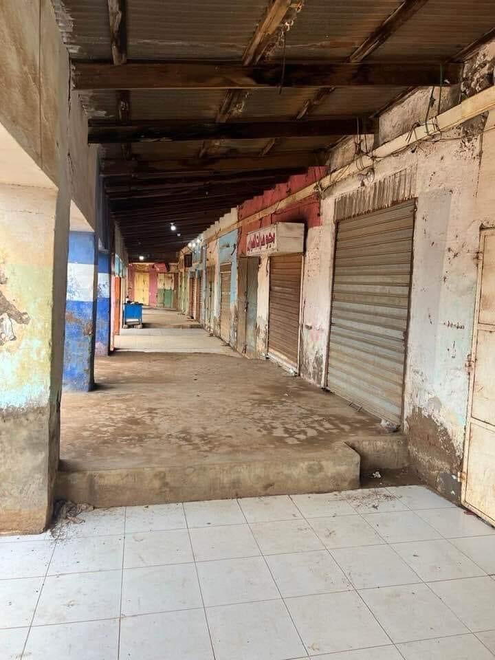 بالصورة.. إضراب التجار بسنار وإغلاق السوق بشكل كامل